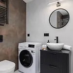 Apartment Cosy Kosciuszki Near The Main Train Station By Renters
