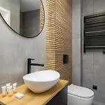 Cosy Kosciuszki Near The Main Train Station By Renters Apartment