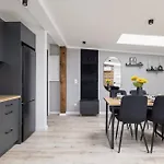 Cosy Kosciuszki Near The Main Train Station By Renters Apartment Katowice