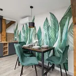 Cosy Kosciuszki Near The Main Train Station By Renters