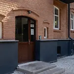 Cosy Kosciuszki Near The Main Train Station By Renters