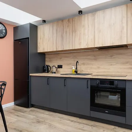 Cosy Kosciuszki Near The Main Train Station By Renters