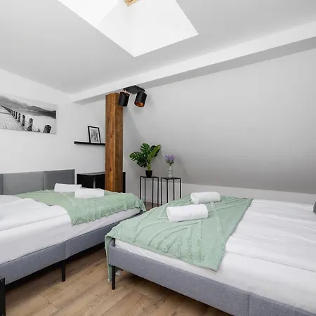 Cosy Kosciuszki Near The Main Train Station By Renters