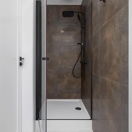 Cosy Kosciuszki Near The Main Train Station By Renters * Katowice