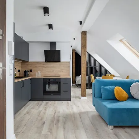 Cosy Kosciuszki Near The Main Train Station By Renters Appartement Katowice