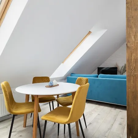 Cosy Kosciuszki Near The Main Train Station By Renters Appartement