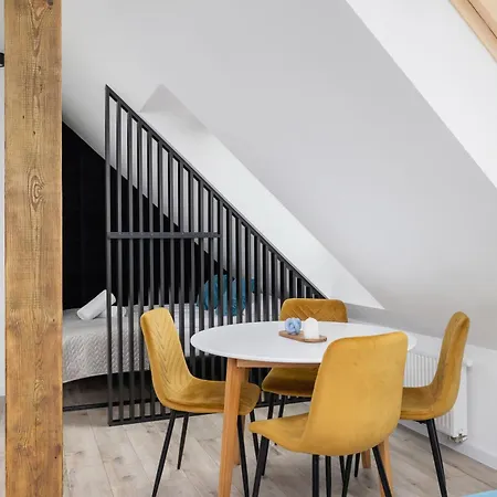 Cosy Kosciuszki Near The Main Train Station By Renters Appartement Katowice