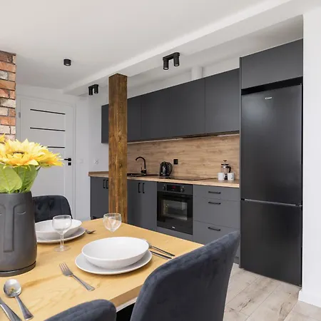 Cosy Kosciuszki Near The Main Train Station By Renters Katowice