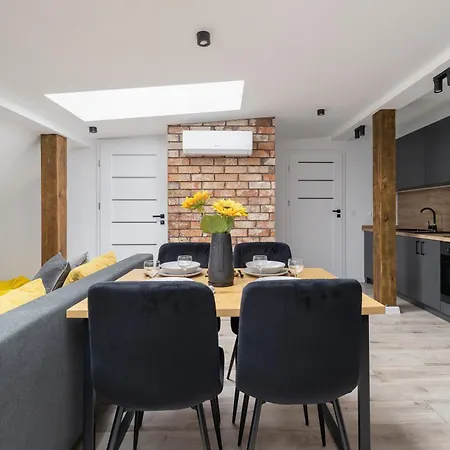 Cosy Kosciuszki Near The Main Train Station By Renters Katowice