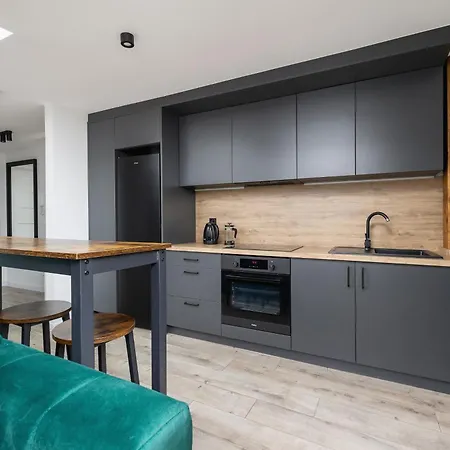 Cosy Kosciuszki Near The Main Train Station By Renters * Katowice