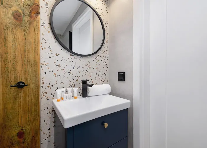 Cosy Kosciuszki Near The Main Train Station By Renters דירה קטוביץ