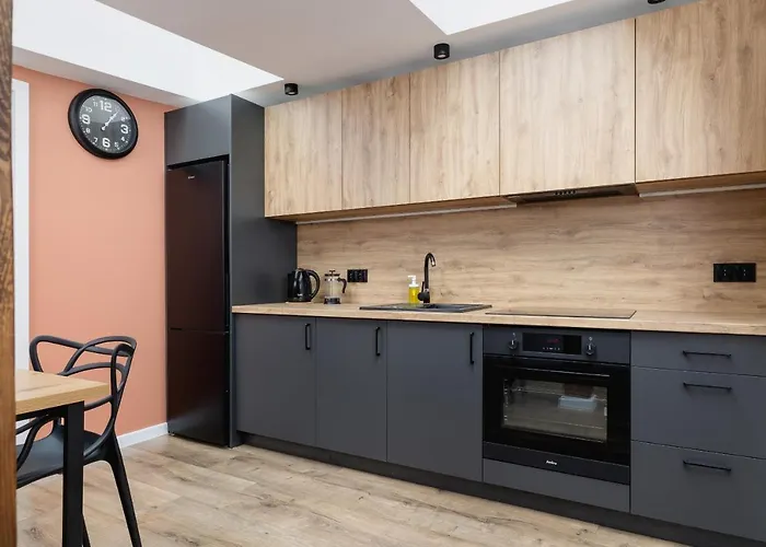 Cosy Kosciuszki Near The Main Train Station By Renters