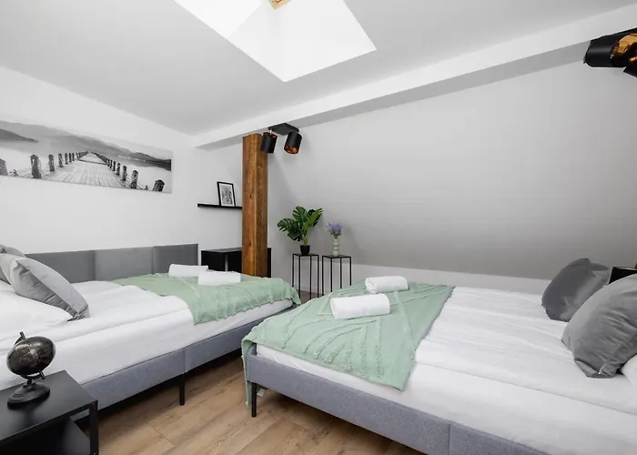 Cosy Kosciuszki Near The Main Train Station By Renters