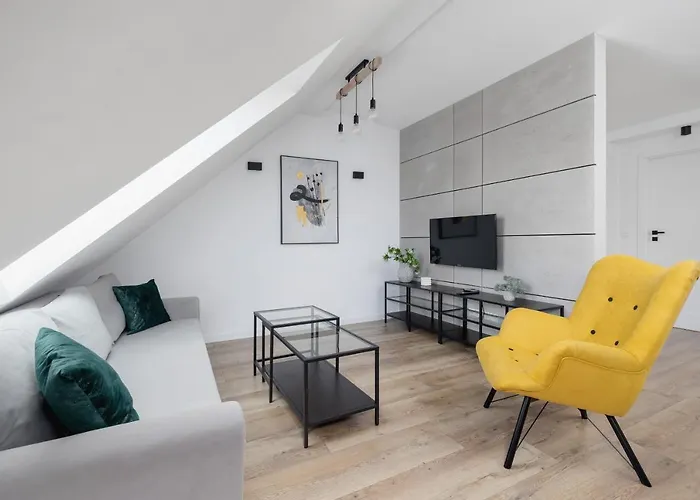 Cosy Kosciuszki Near The Main Train Station By Renters קטוביץ