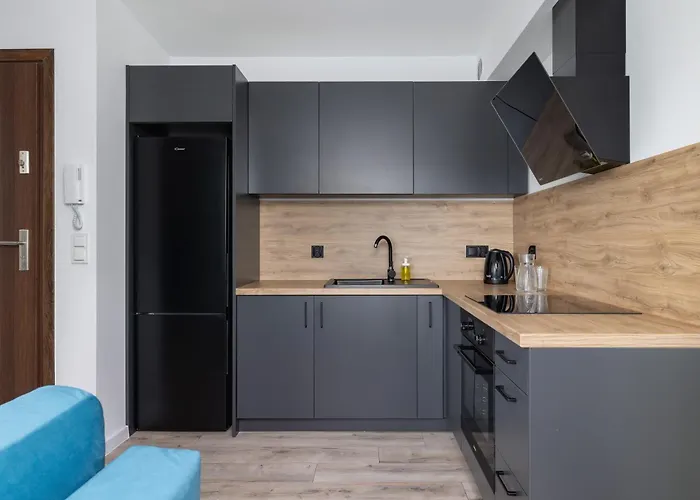 Cosy Kosciuszki Near The Main Train Station By Renters קטוביץ