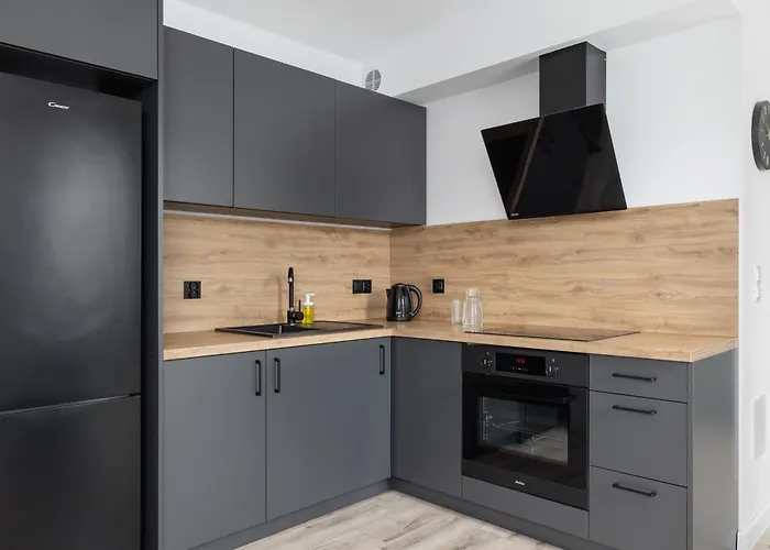 Cosy Kosciuszki Near The Main Train Station By Renters קטוביץ