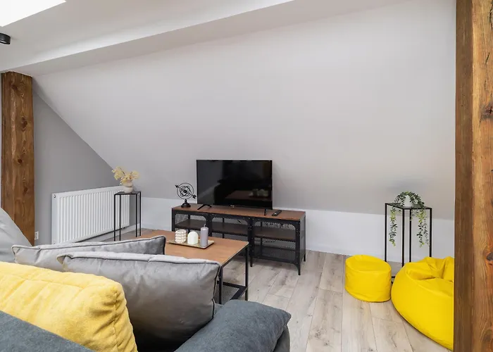 Cosy Kosciuszki Near The Main Train Station By Renters