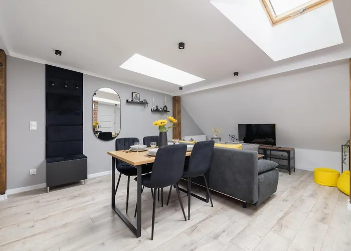 Cosy Kosciuszki Near The Main Train Station By Renters * קטוביץ