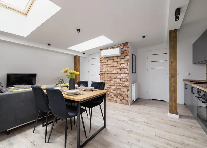 Cosy Kosciuszki Near The Main Train Station By Renters דירה