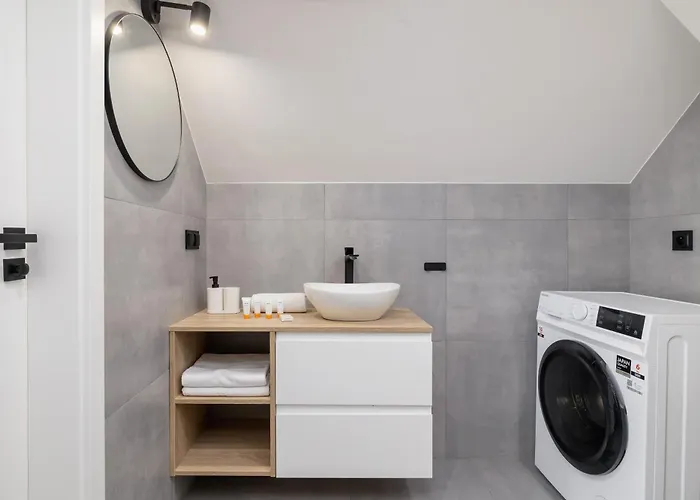 Cosy Kosciuszki Near The Main Train Station By Renters